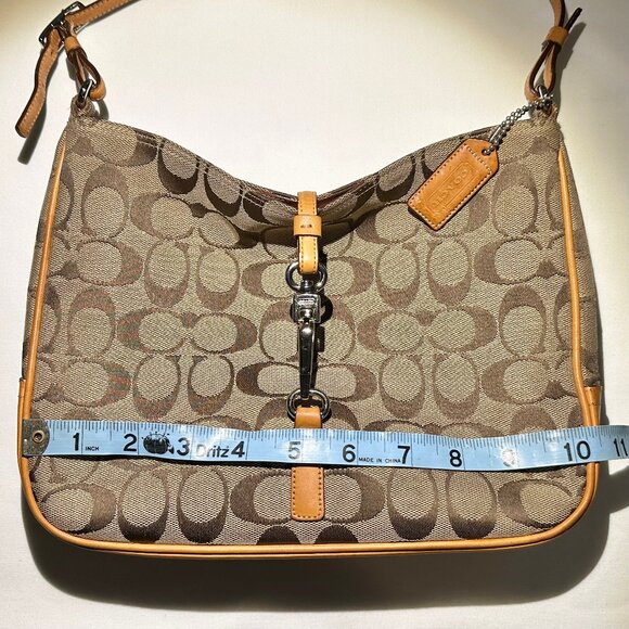 SOLD - Coach Vintage Hamptons Signature Clip Hobo Khaki Jacquard Leather 6091 - Picture 11 of 15